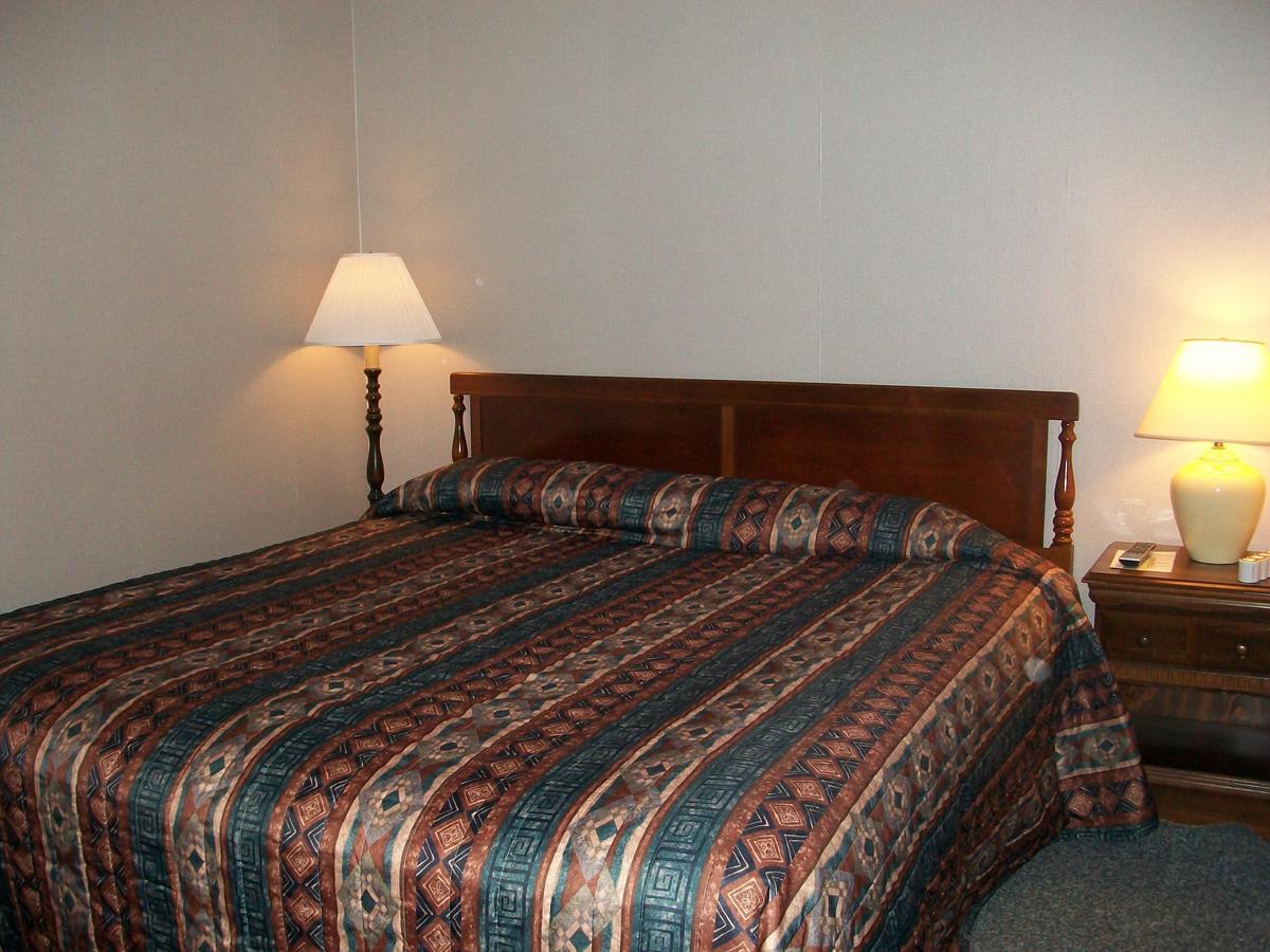Mohican Motel Cooperstown Exterior photo